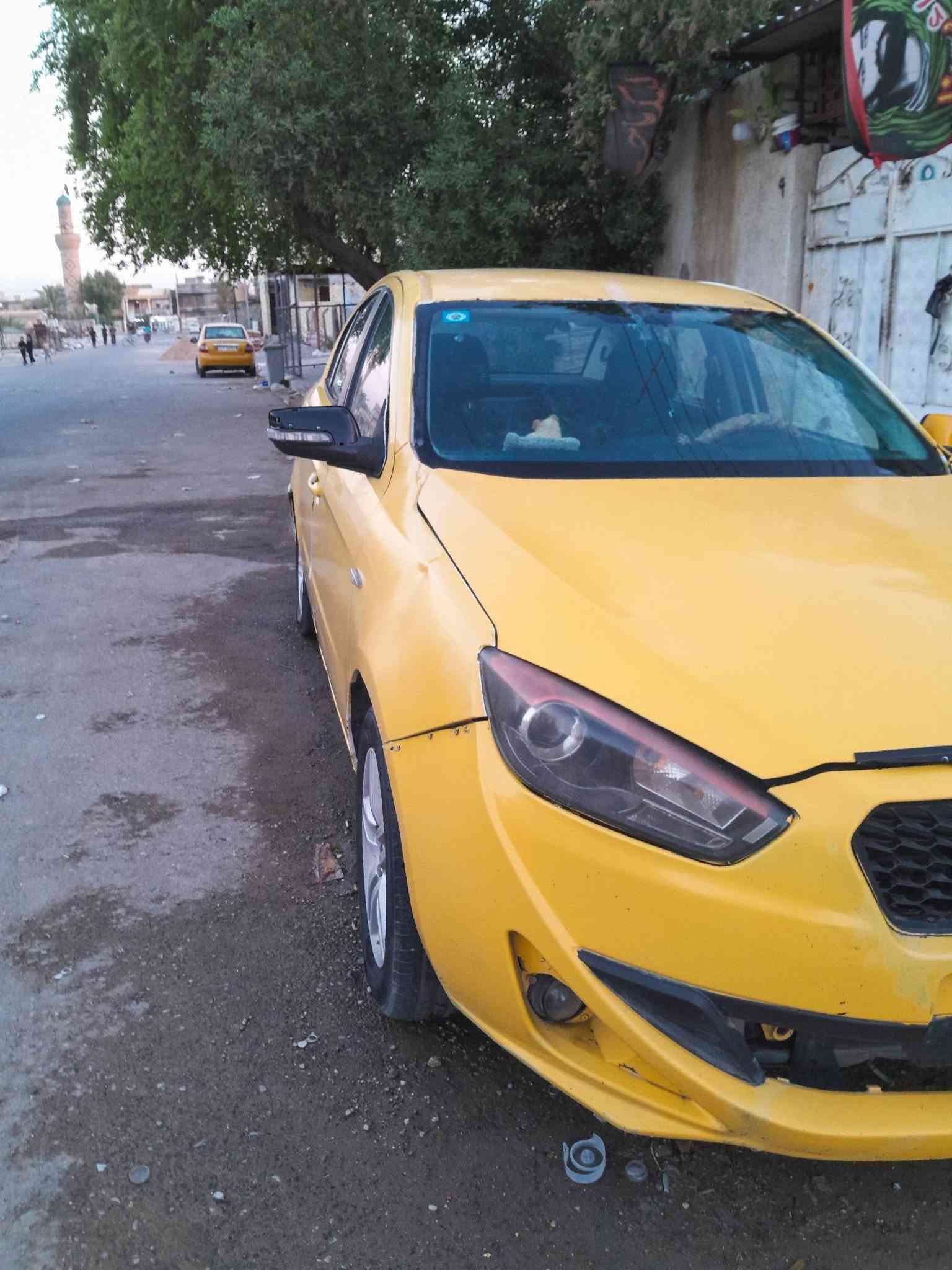 سلام عليكم فاو اولي مديل 2015
مكينة و كير كورلا و رقم بغداد انكليزي بأسمي سنوية لل30 مصفرة هيئة و غرامات و خط وبحث مكان السيارة بغداد الحسينية 
***********
سعر 37 و بيها مجال
