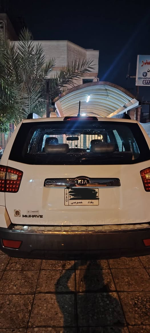 مهافي موديل ٢٠١٥
 ٧ راكب _ تبريد ٣ قطع
محرك جديد _كير جديد 
خليجي طخة بالجاملغ الخلفي عكس السايق  شخط بالباب الخلفي عكس السايق تم صبغ الباب
السعر ١٧٥ 
العنوان بغداد البياع
***********
