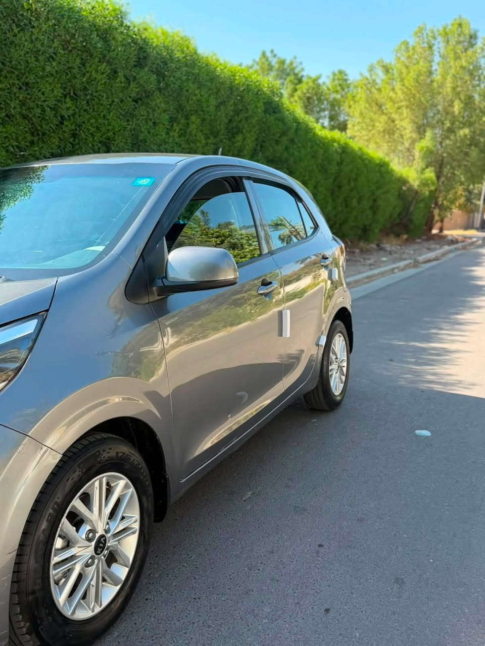 بسمي
بدون صبغ فقط جاملغ 
بارد مكانين 
بغداد حي الجامعه 

السعر ١١٨ وبيها مجال بسيط ان شاء الله 
***********. مديل 2021
