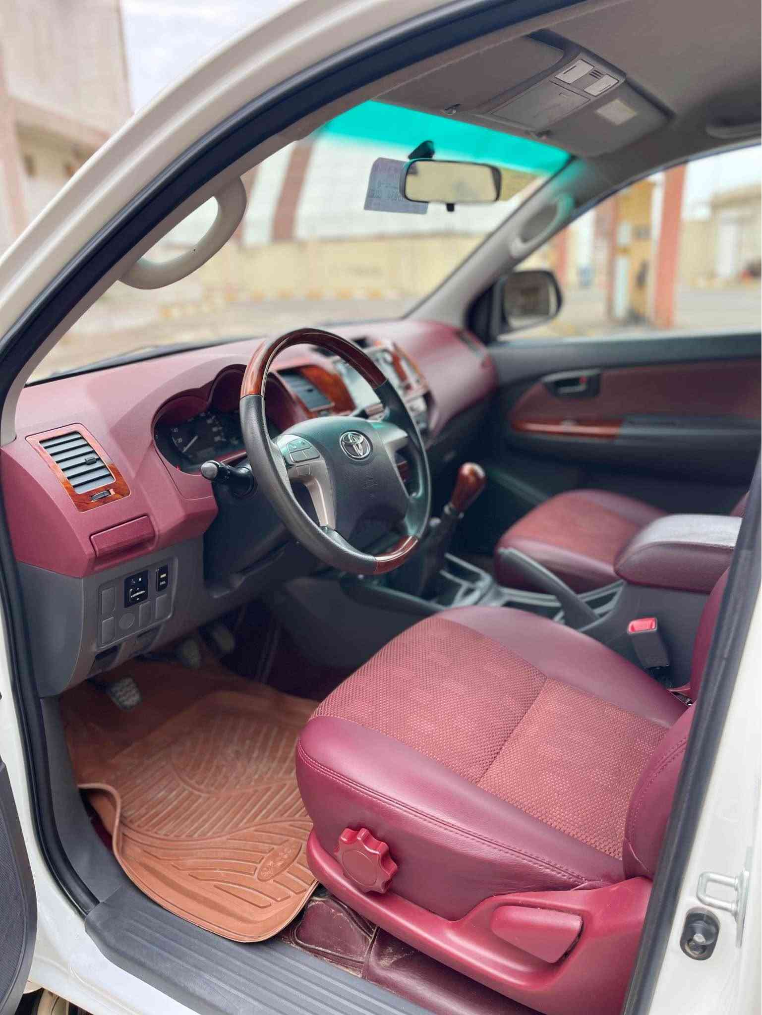 ٢٠١٣ • ٢٠٠ الف • بدون صبغ
