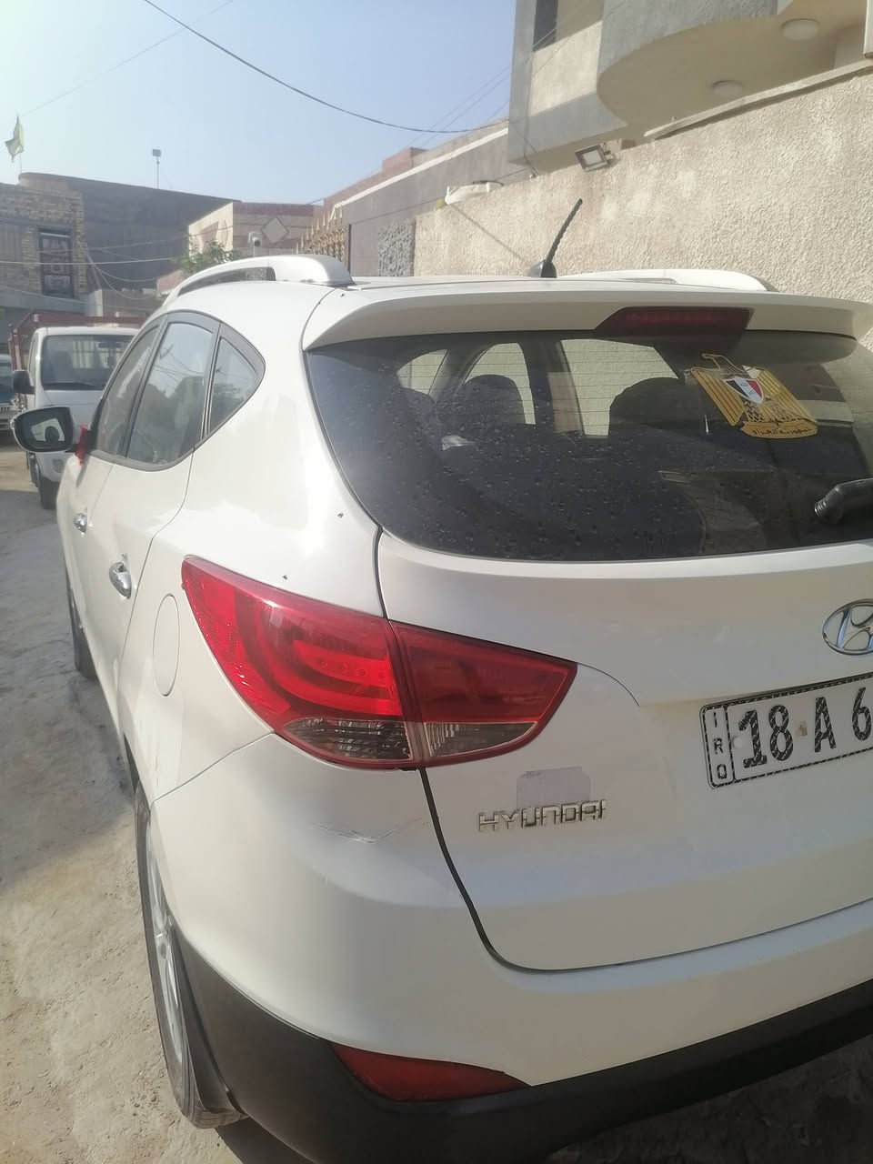 توسان موديل 12 خليجي بيها بس شاملغ مال السائق اقل الشبر في بالبنيد بس الباقي كله مكفول تبريد احداديه تخم تاير جديد كير محرك مانقص برغي محرك2000 سياره ماشيه 150 اشاير بلمري  السيار اجازه كلش حلوه سعر133 ابيها مجال رقم بابل باسمي واللي يحب ادز له مال لبنيد قبل ما تتصلح يراسلني خاص لان  كلش بسيطه  صوره قبل ما اسويها مكان السياره بابل ***********
