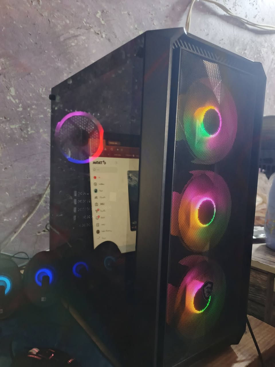 تجميعه فقط للبيع 
الكيس 
I5 10400f  cpu
 Gpu rtx 2060super 8G مامفتوح الحاسبه جانت متروكه مشتريها جديده وتاركها
Ram 16 8*2 ddr4 3200
Motherbord ms-TZZ H510M-F
Hard   m.2 256+ hdd500
Case msi 4fan 
Power 550w
مكاني بغداد البياع السعر675 وبيها مجال للشراي
***********
