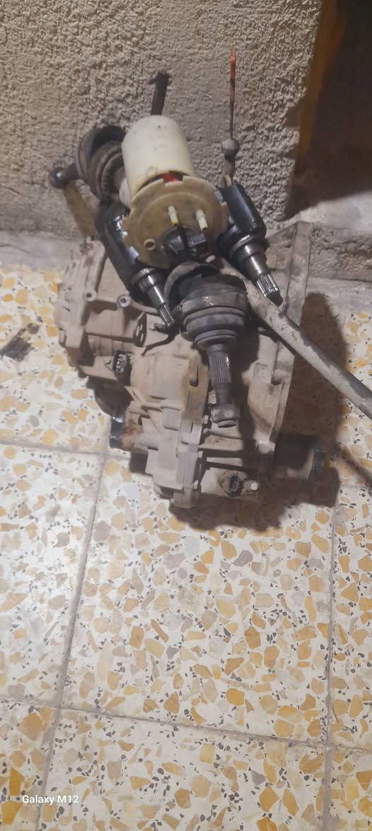 سلام عليكم كير مال اوبترا شغال نظيف فقط نمره ثانيه تأخر بي تجي تأخذ وتروح كومه حديد مكاني بصرة تواصل ***********

نص مكتوب في الصور:
- Galaxy M12