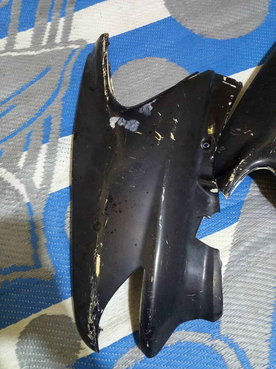 كفرات فراشه حاويه بيهن كسور وشخوط ومبينات بتصوير. سعرهن 50 قفل مكاني نجف حي المكرمه. متوفر خاص وواتساب***********
