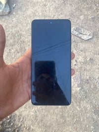 بوكو اكس ثري برو • ٢٥٦ • شاشة مبدلة
