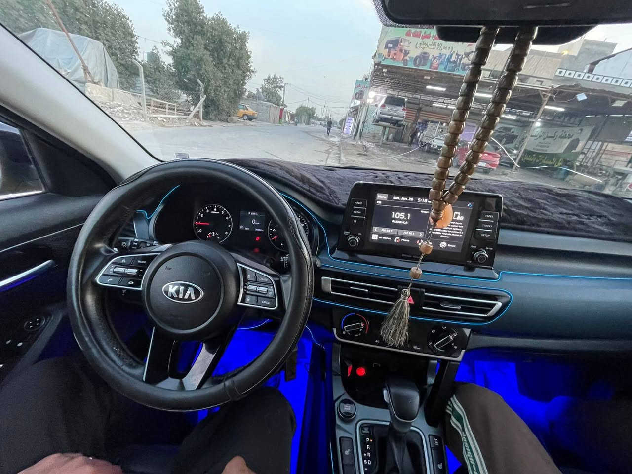 السلام عليكم كيا سليتوس امريكي حادث بنيد فقط بدون دواخل ماشيه ٣٠ ميل مكاني بغداد الدوره *********** واتس سعر ١٦٠ ورقه رقم مميز بغداد ولون مميز
