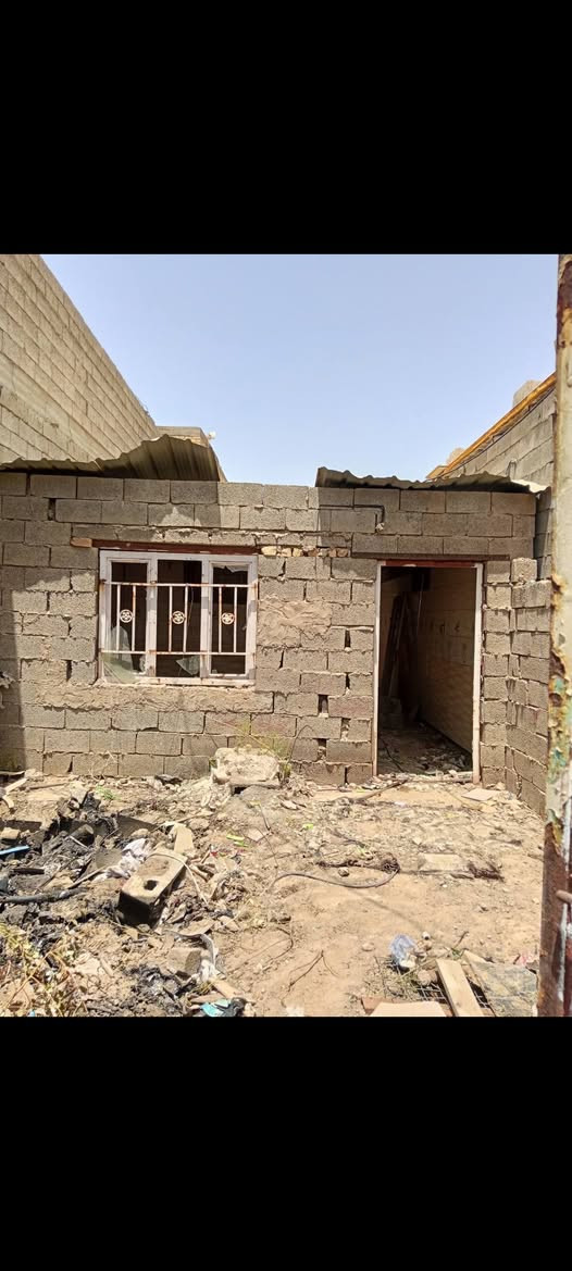 دار للبيع
المساحه/100
العنوان الزعفرانيه شارع الكهرباء خلف دور الشرطه زراعي
السعر 32 وبي مجال 
الاستفسار ***********
