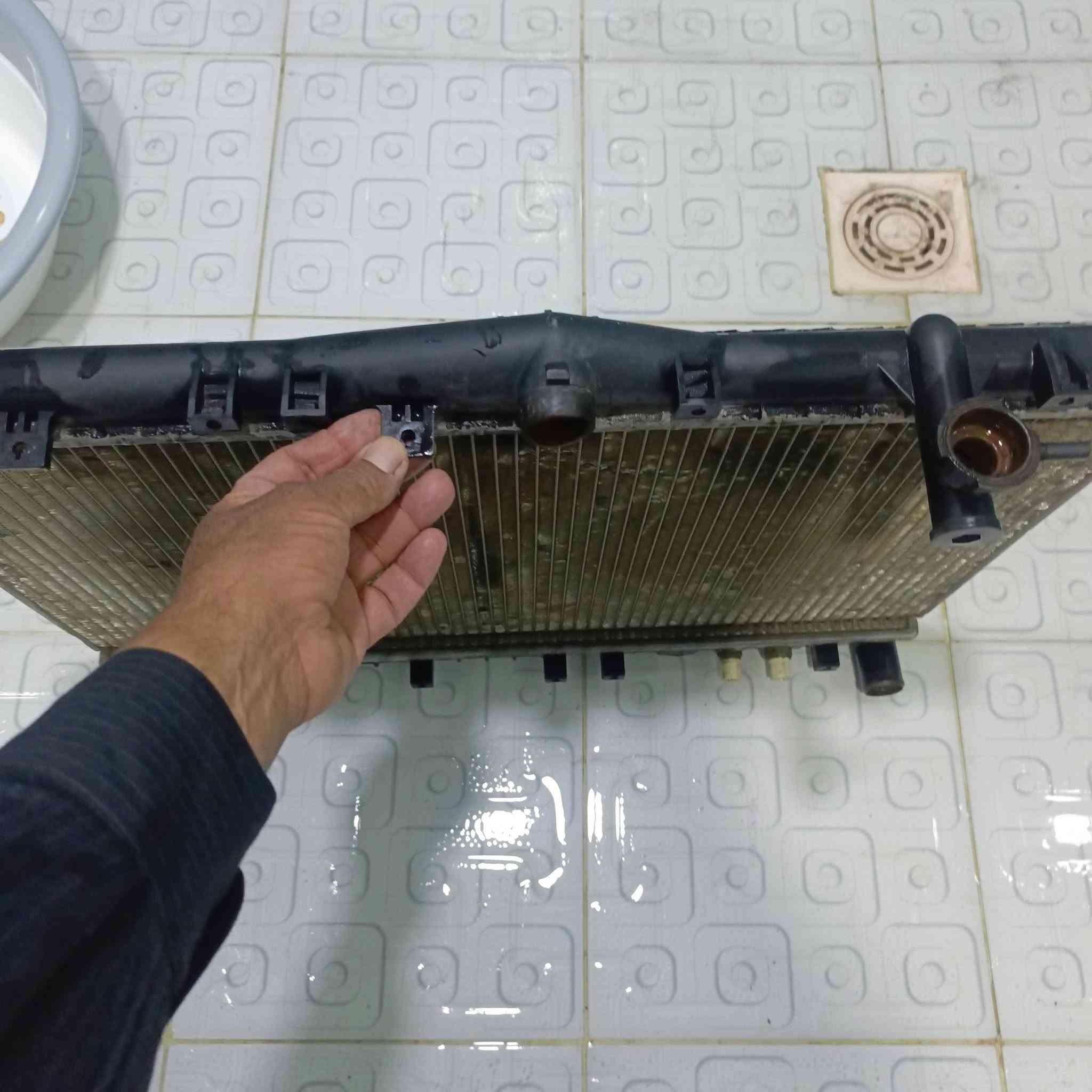 غراض سوناتا ٢ للبيع شرط الشغل  كلهن ب١٠٠ الف المهتم يتصل قابل للتفاوض *********** او *********** ويدلل المتصل
