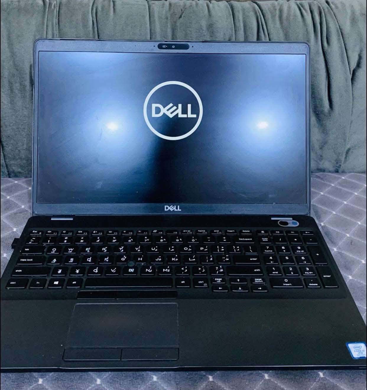 Deel 5501
* معالج كور i7 الجيل التاسع

* ذاكرة RAM سعة 16 جيجابايت DDR4

* خزن SSD نوع NVMe بسعة 512 جيجابايت

* كرت شاشة مدمج (Shared)

* شاشة 15.6 إنچ بدقة Full HD (FHD

السعر 400 وبيها مجال للاستفسار ***********
