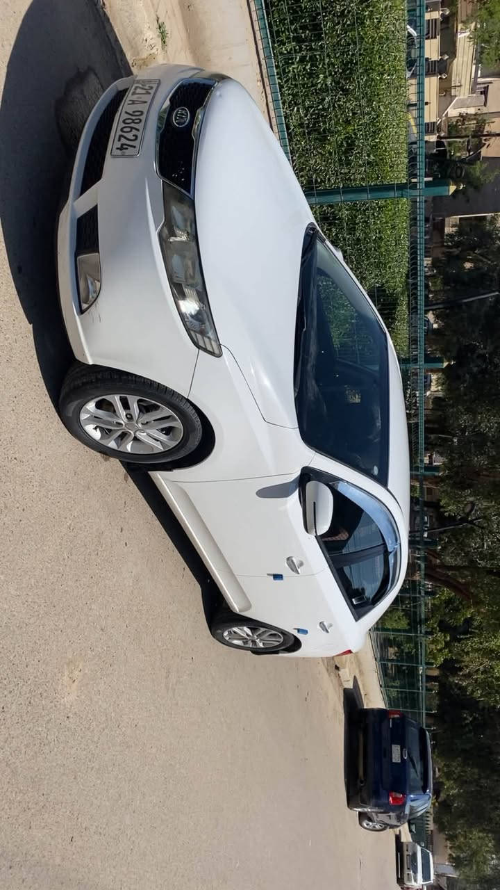 سيراتو ٢٠١١ رقم اسليمانيه كافاله محرك كير تبريد سياره حلوه الداخل ماروني واسود كير عادي اوتوماتيك السعر خاص ***********
