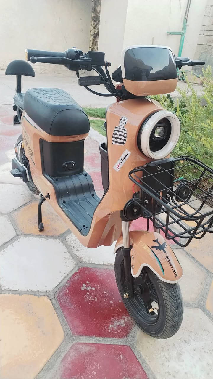 من رخصت ادمن سلام عليكم
دراجه R9 موديل 2025 دراجه كلللش نضيفه ستخداام قليل كلش
ضد المي ما بيها اي نقص كل شغاله السعر ٥٥٠ وبيها مجال قليل
***********

