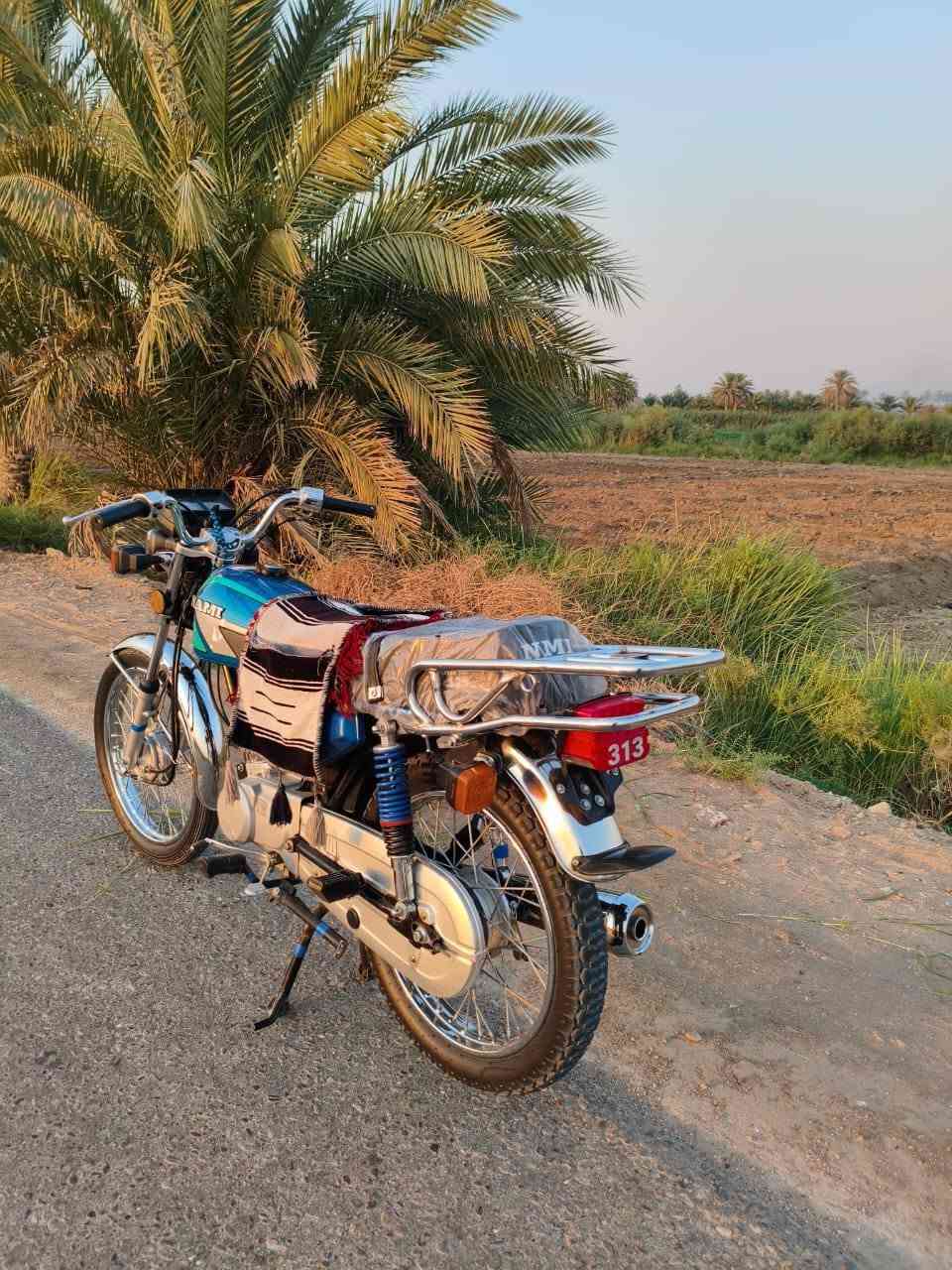 السلام عليكم
الدراجه نامه امتياز موديل 26 المحرك ما مفتوح مكفول كفاله عامه الدراجه بل الجيس من للبيت للشغل 
لا تعبكم ولاتعبوني نهايته 500 وبيه مجال حك الجيه ***********
