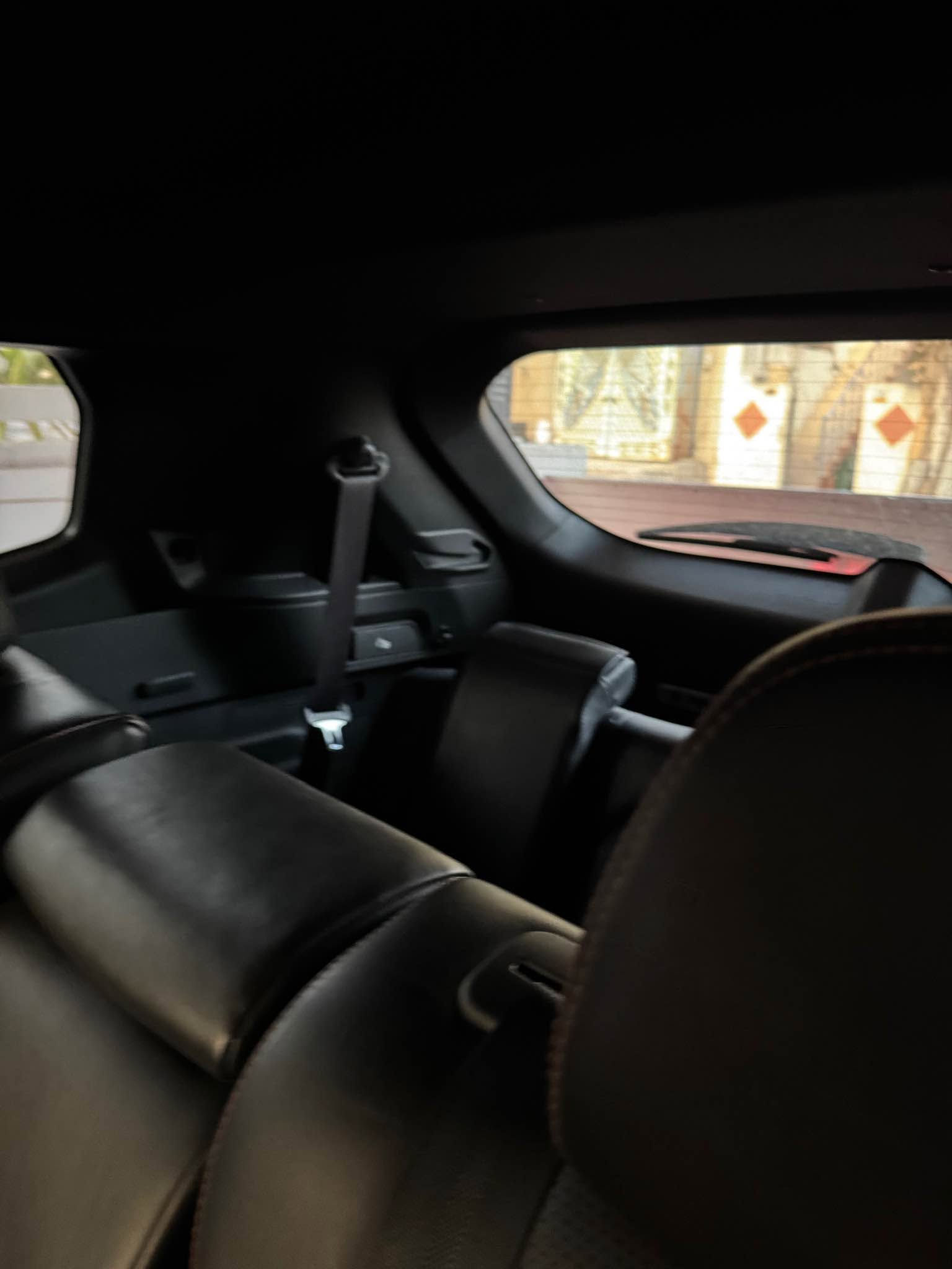 Outlander phev 2023
تەڵەب خاس
ناو قەیسی قەپات قەپات مواسەفات لە هیچ ئاوتلەندەرێکی تر ئەو مواسەفاتەنە نیە
٤ کوشن هیتەر 
داتاشۆ
کوشن مەساج
کامێرای ٣٦٠
حاسەی ٣٦٠
مکەبەرەی boos
سنوق شاپ
پانۆرۆما
کوشن کارەبا
نیشاندەری ناوچەی کوێر
ئەپڵ کارپلەی و ئەندرۆید ئەوتۆ 
زۆر مواسەفاتی تر
٢ دەرگای بۆیاخە بە بیلاد گۆراوە
ئێرباگ تەنها شان تەقیوە و دانراوەتەوە بە بیلاد
نرخی تەنها ٢٥٠ گەڵا و معامەلەیەکی کەم
ژمارەی مۆبایل 
*********** السليمانية, العراق
