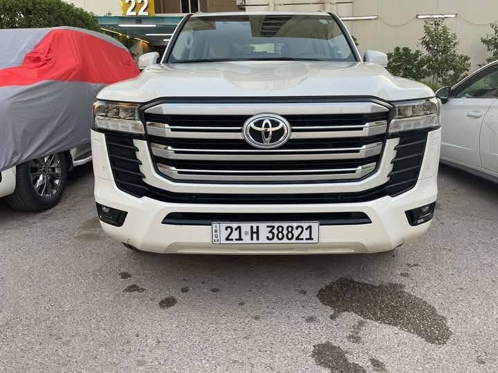 السلام عليكم 
لاندكروز موديل ٢٢ شركه ساز محرك ٦ سلندر ٤٠٠٠ رقم سليمانيه باسمي فول مواصفات غنيه عن التعريف شركه ساز ماشيه ٥٥ الف مكفوله كفاله عامه سعرها 6دفتر و30 ورقه يعني 63 الف دولار  وبيها مجال للاتصال ***********
