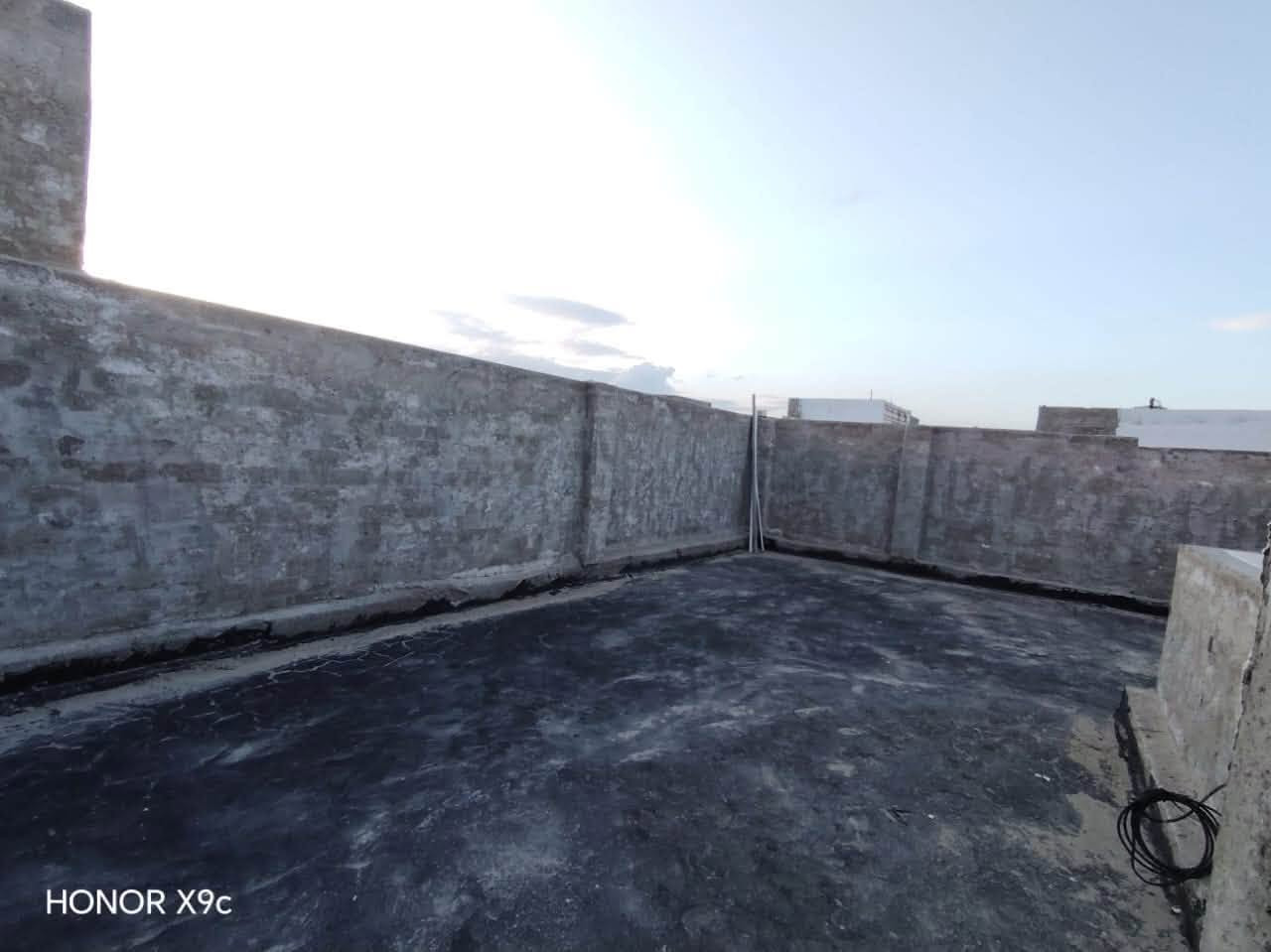 عرض مناسب جداً
بيت 50 متر مربع🏠للبيع بالنجف مقابل ملحق القريه شارع الصب عمود ٣٢١ يم السوك مباشر

السعر 17 ونص قفل قفل  💸💸

للاتصال ***********

***********واتساب

نص مكتوب في الصور:
- HONOR X9c
