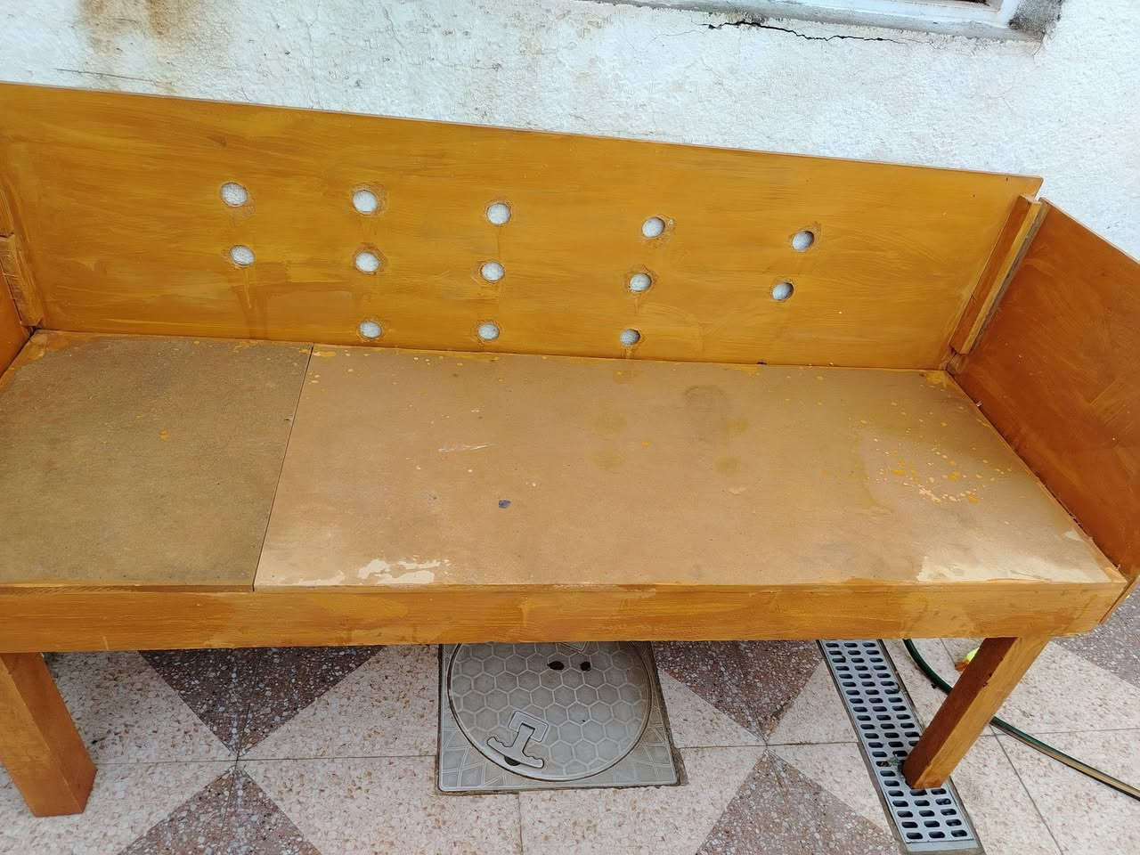 السلام عليكم
ديوان أرضي اربع دواشك والقطع نفس الموضح بالفديو ب٥٠
جرباية طفل شغل عراقي تصير بصف جربايةالأم طول مترةونص عرض نص مترة ب٢٥
دوشك جرباية الطفل فصلتةفصال نفس قياس جربايةالطفل ضغط عالي ب١٠
بردة مع الماسكات طول ٣امتاروعرض القطعتين ٣ ب١٨
