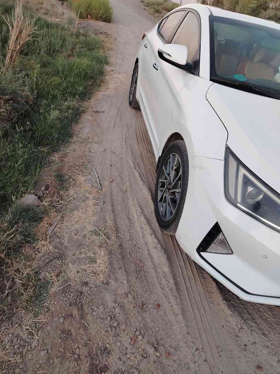 سلام عليكم 👋
البيع سيارة النترا موديل 2020  خليجية مابيها اي ضرر فول مواصفات  

محركها 2000 دخلها كلش نضيف تبريد شغال

 الاطارات جدد

رقم بغداد بأسمي تحويل ثاني يوم 

مكان سيارة بغداد ابو غريب 
سعر 175 وبيها مجال الطيبين

الأستفسار على هاي الأرقام 

***********

***********
