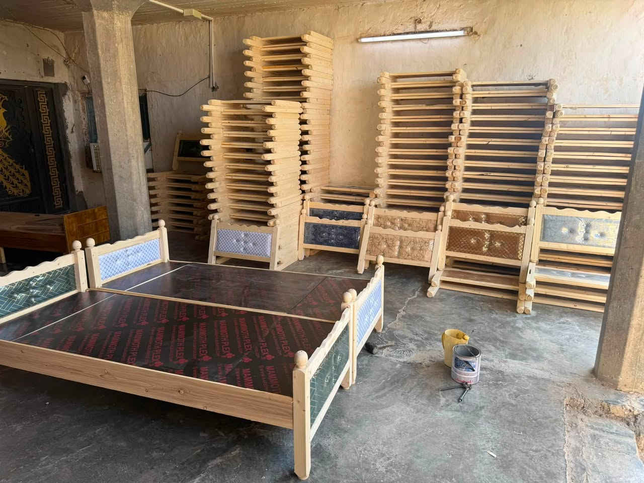من رخص أدمن موافقه
عرض خاص سعر فقط 50 الف 

عرض 80 

طول مترين من خارج من داخل 1.94 

العنوان الأنبار رأوه 

معرض هيثم واخوانه لبيع الاثاث

مقابيل دائره ماء

يوجد خدمه توصيل أسعار مناسبه

*********** بي وتساب

نص مكتوب في الصور:
- سعر 50 الف فقط
- وحده سعر 50 الف فقط
