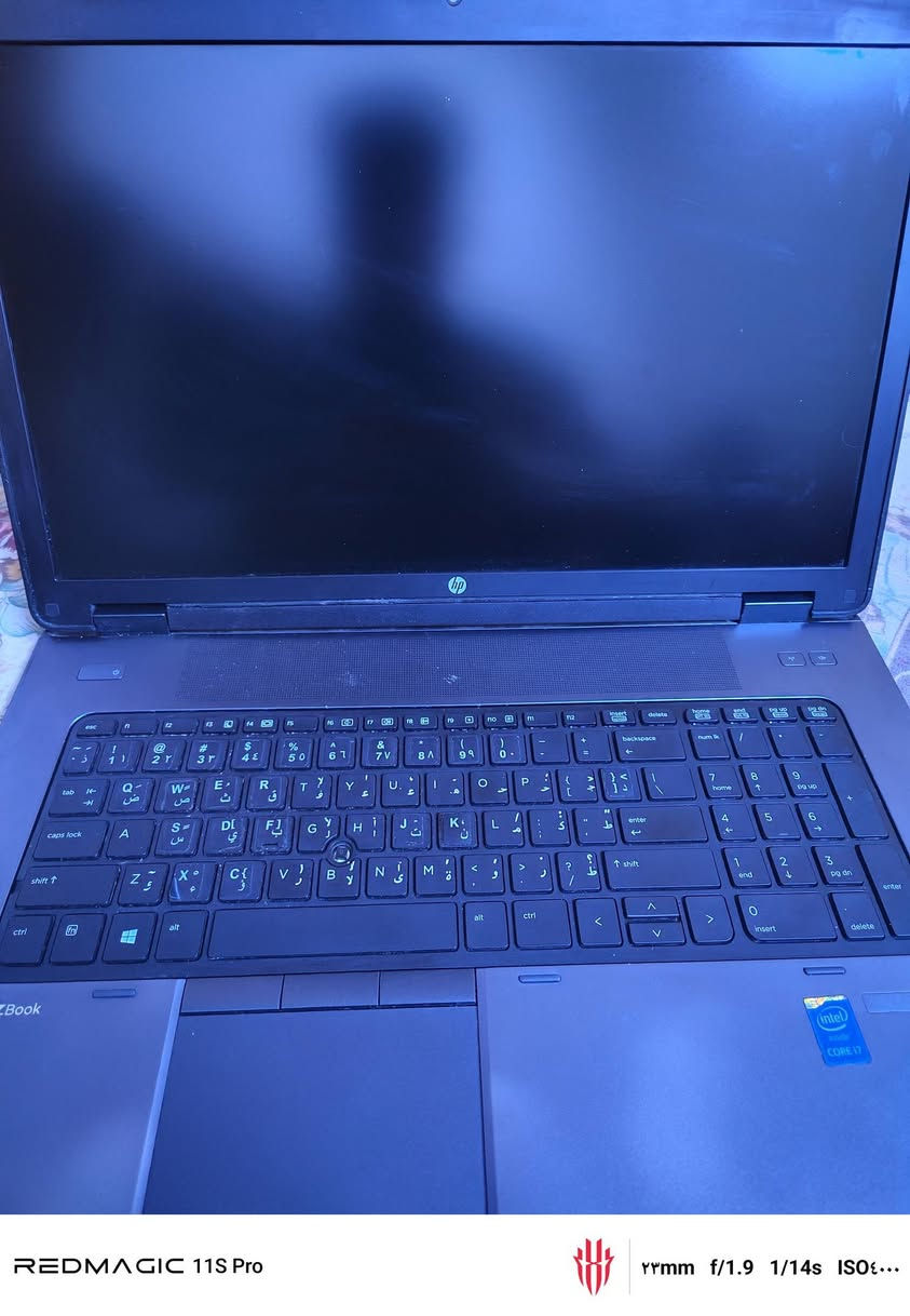 السلام عليكم شباب
اليوم جايبيلكم لابتوب عملاق مال كرف وشغل ثقيل، HP ZBook 17 G2 لابتوب ورك ستيشن يخدم أهل الهندسة والتصميم والتصفح الثقيل، جهاز يتحمل وما يقول لأ.

​مواصفات الجهاز:

​المعالج: كوراي 7 جيل رابع (Core i7) — أداء قوي وسلس.

​الرام: 8 كيكا.

​النظام: ويندوز 10 LTSC مثبت مع كامل تحديثاته (نسخة خفيفة ومستقرة وسريعة جداً).

​التخزين (نظام هاردين): 

​256GB SSD: للنظام حتى اللابتوب يشتغل بسرعة وبدون تحميل طويل.

​500GB HDD: هارد ثاني حتى تخزن براحتك كل ملفاتك وشغلك.

​كارت الشاشة: 

​داخلي: Intel للمهام اليومية.

​منفصل: انفيديا NVIDIA Quadro K1100M (ممتاز للبرامج الهندسية والتصميم).

​الشاشة: 17 بوصة عملاقة — شاشة كبيرة ومريحة للشغل الطويل.

​الملحقات ويا الجهاز:

​الشاحنة الأصلية القوية قدرة 230 واط.

​حقيبة.

​ماوس.

​السعر والتوصيل:

​السعر: 279 ألف دينار بس! (وبي مجال بسيط للشراي الطيب).

​التوصيل: متوفر لجميع محافظات العراق.

​للحجز أو الاستفسار: راسلونا على الخاص أو اتصلوا على الرقم

***********

نص مكتوب في الصور:
- REDMAGIC 11S Pro ٢٣mm f/1.9 1/25s ISO٣٢٠٠
- REDMAGIC 11S Pro
- REDMAGIC 11S Pro 23mm f/1.9 1/13s ISO4...
- REDMAGIC 11S Pro 23mm f/1.9 1/25s ISO...
- REDMAGIC 11S Pro 24mm f/1.9 1/100s ISO1...
