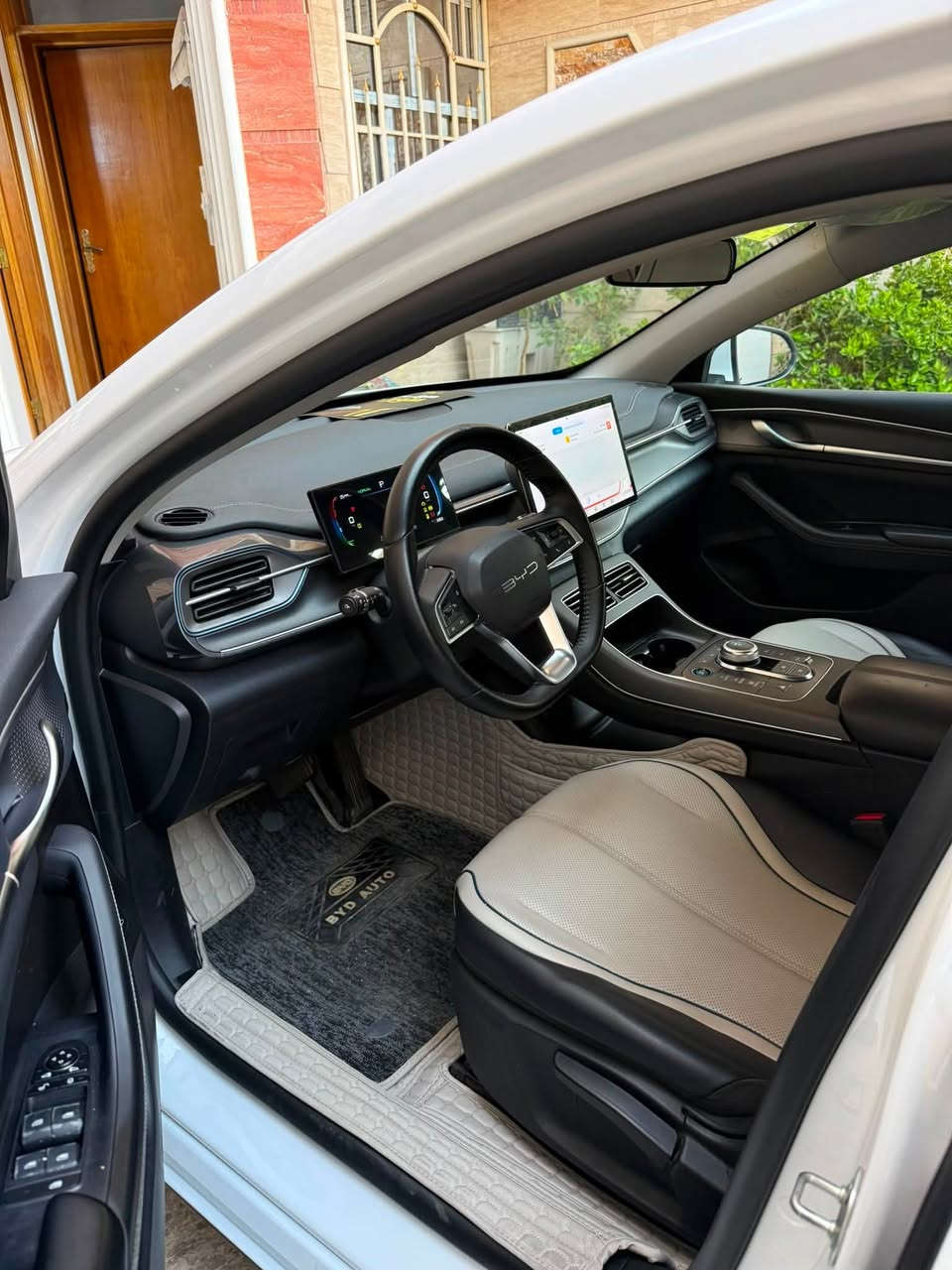 سلام عليكم BYD دستروي 2025 للبيع مكفوله من الضربه والصبغ والبارد عد كم ملاحضه مبينات بل صور جديده ماشيه 8 تلاف الكلي مصروف عليه يدات نيكل اسود حوضيات تخم كامل سبايدر عنوان شارع فلسطين واي ستفسار اتصال على رقم ***********
