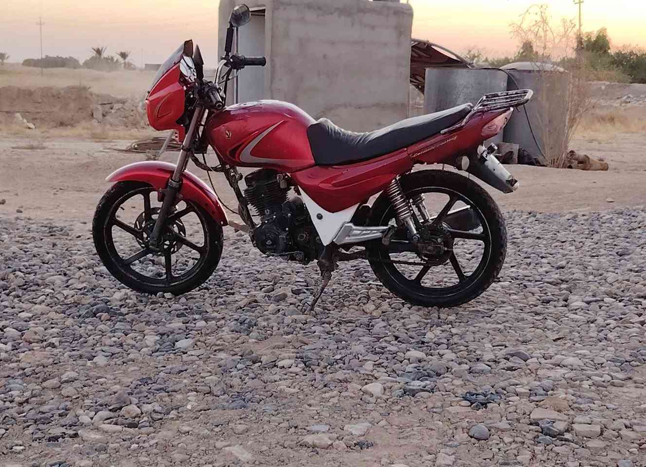سلام عليكم . سايم. للبيع 
موديل2013 سعر 500وبيه مجال
تواصل على هاذ الرقم***********
