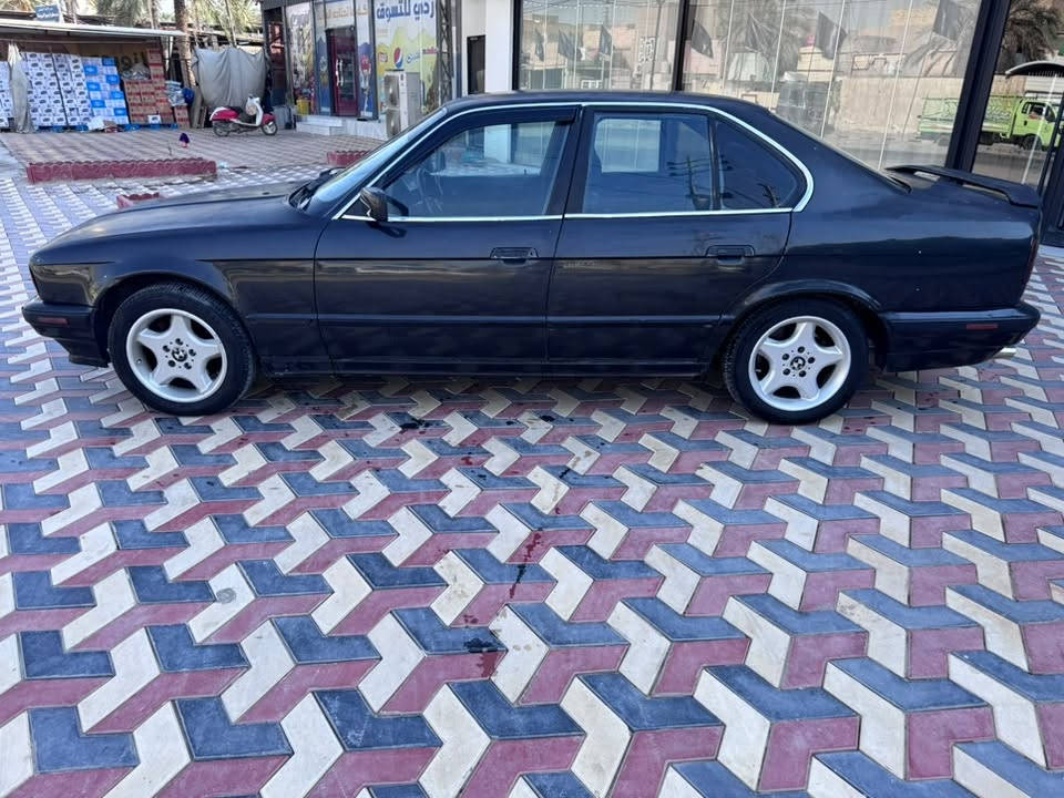 السلام عليكم 525 موديل 91 مسكر عدل كير ومكينه شرط جدد حداديه 80 بالميه السياره عضمته كلش حلوه بيه جراد بسيط رقم اربيل دولي تريد مداور تريد وكاله مالكه بغداد السعر 48وبيه مجال كلش بسيط
عنوان السياره النجف ***********
