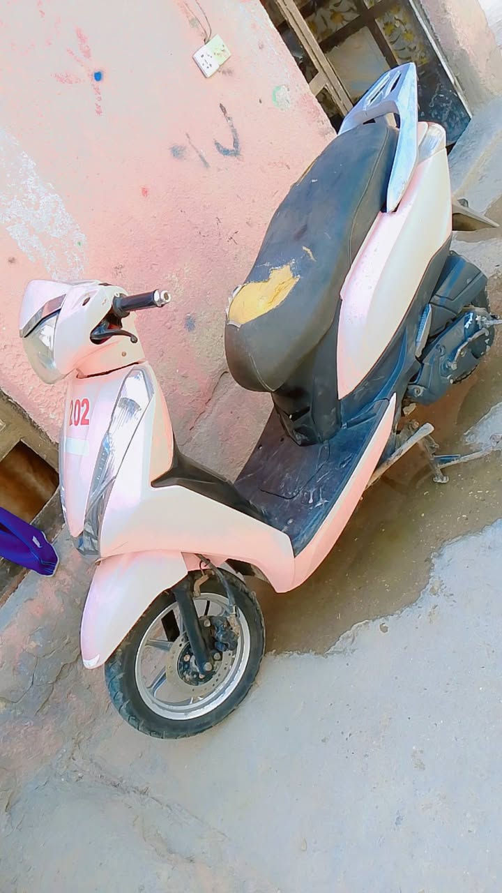 بيع مستعجل مكفوله كفاله عامه ماناقصه برغي السعر اب 520او بيه مجال رقمي ***********

