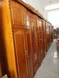 غرفة • ٧ أبواب • كاطون الرازي