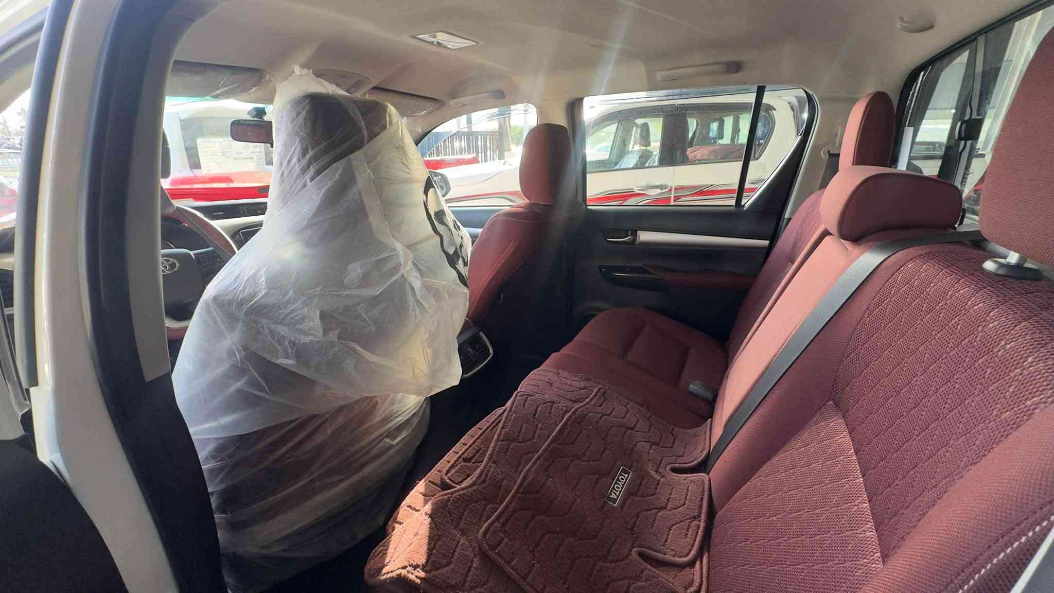 سلام عليكم اخوان للبيع بيكب تويوتا هايلوكس(مرزى)
موديل:٢٠٢٤
ممشى: 8000 KM(٨ الاف)
ضرر: بدون ضرر كفاله عامه
السياره ب وضع الشركه كل ملحقات الشركه موجوده مابي اي نقص جاهز مكمل كامل 
السعر :285$ و بي مجال
***********
