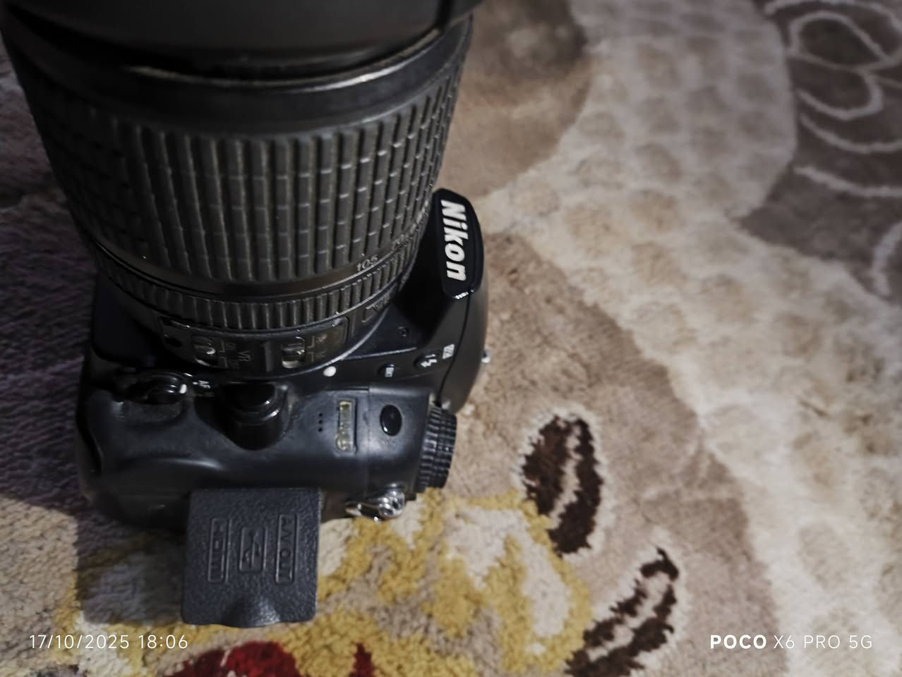 نيكون 7000D
بيهه عطل بصيط 
سعرهه 375
 مكاني سماوه 
وتساب ***********

