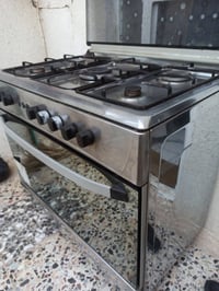 طباخ مصري • ٥مشاعل • نظيف