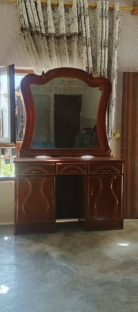 غرفة نوم • صاج • ما بيها عيب
