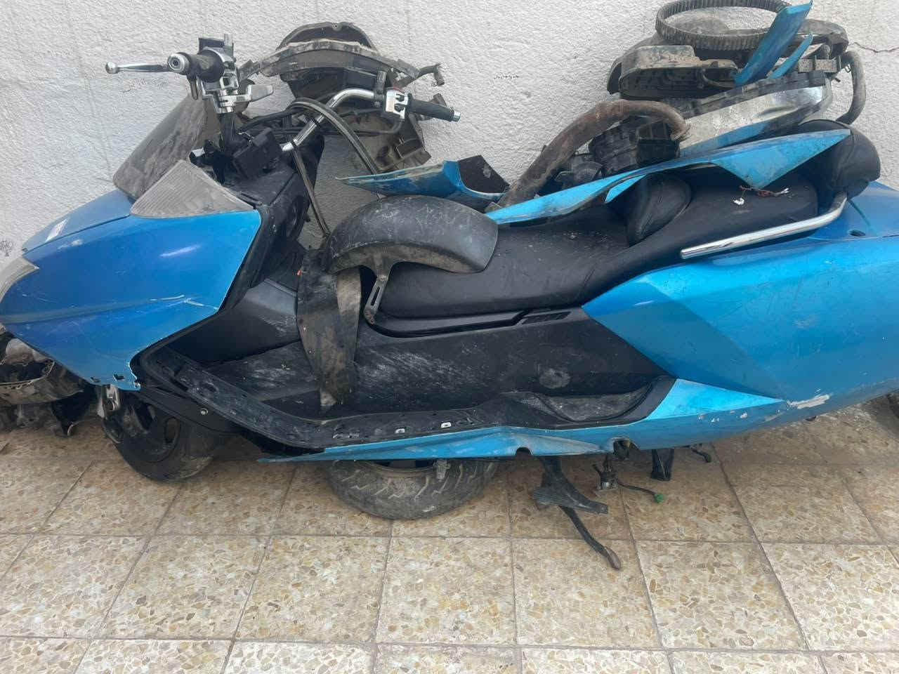 يالله سلام عليكم دراجة ماكسام دراجة جانت شغاله تخبل حالياً كايمة ونزلنة المحرك مفصخ ابيع كوم حديد لدراجه شغاله ماعدة المحرك تجي تشيلها بستوته وتاخذها مكاني نجف تواصل ***********
