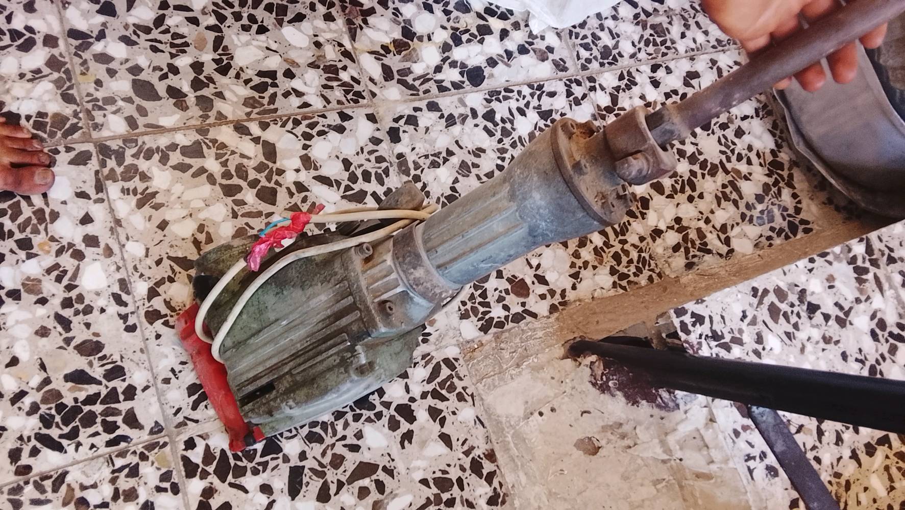 دريل حفر 100 الالف وبي مجال ***********عنوان المعامل قطاع 6