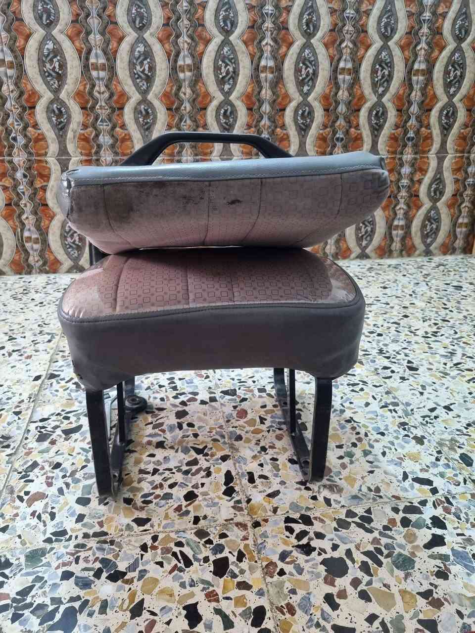 كشن البيع سعره ١٢٠ الف
***********
