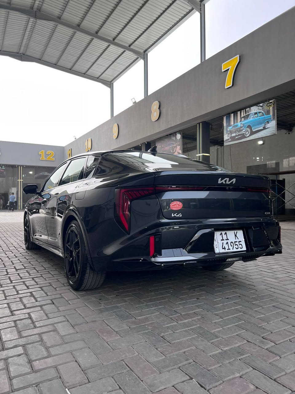 السلام عليكم
للبيع او المراوس
K4 GT LINE TURBO  1.6  MODEL 25 
رقم بغداد 
فول موصفات للأخير 1/1
ماشيه 23 الف كيلو قابل للزياده
حادثها بنيد وچاملغ ايمن 
البنيد والدعاميه مبدلات والچاملغ الأيمن مصبوغ
ايرباگ ستيرن فقط
الداخل جلد لونين
نشره ضوئيه دشبول و الباب
سقف بانوراما
تبريد قطعتين خلفي
تبريد كشنات وتدفئه كشنات وضعيات خزن ميموري عدد2
5 كاميرات
رادارات أمامي 4 خلفي 2
حساسات 6 أمامي
حساسات 6 خلفي
سماعات هارمن كارديون
الارضيه مالتها تفصال شركه elegant mat
والارضيات البلاديه موجودات 
مشدود بيها ويل اسود حجم 16 جدد قبل شهر شديتهن
و وياها ويل كب بلادي يجي بيها حجم 18 تايرات كومهو
السياره جاهزه من كل النواحي متحتاج اي شي شغل واطلع حتى الدهن البيها وكاله ماشي بي اقل من 1000
وبعد مواصفاتها معروفه 
التصليح مالتها هنا بالعراق على ايدينا صلحناها لا شغل الامارات التلزيگ ولا عمان
السعر 195 $ وبيها مجال جدآ بسيط
العنوان
بغداد الشعب شارع عدن
***********

