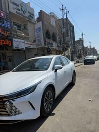للبيع موجود بي وآي دي دست روير أبيض مرقم بغداد السياره زيرو ماشيه 5 تح...