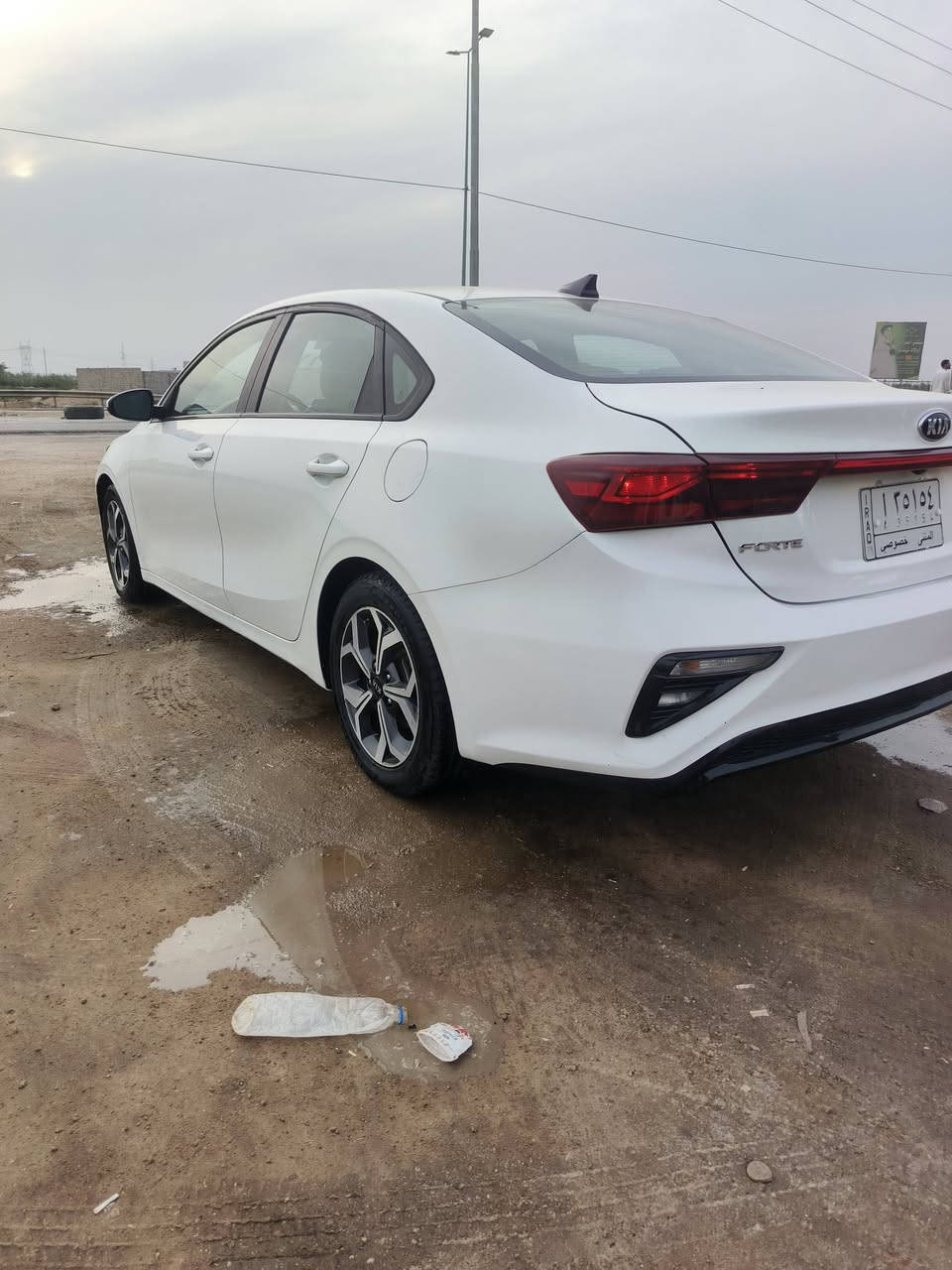 السلام عليكم 
كيا فورتي ٢٠٢١ معوقين 
السعر 119$
العنوان الرميثة معرض الانوار 
***********

