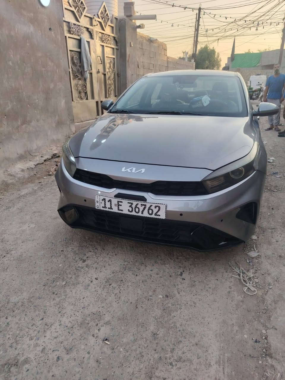 السلام عليكم سيارة للبيع
كيا فورتي 23 LXS الون فيلي 

4 سلندر محرك 2000 دوش كير اوتوماتيك سفتي ماشية 56 الف فقط الرقم بغداد

السعر 125$ رقم الهاتف ***********

نص مكتوب في الصور:
- 11 E iQ CARS