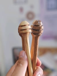 ملاعق عسل • خشبية • مطليه