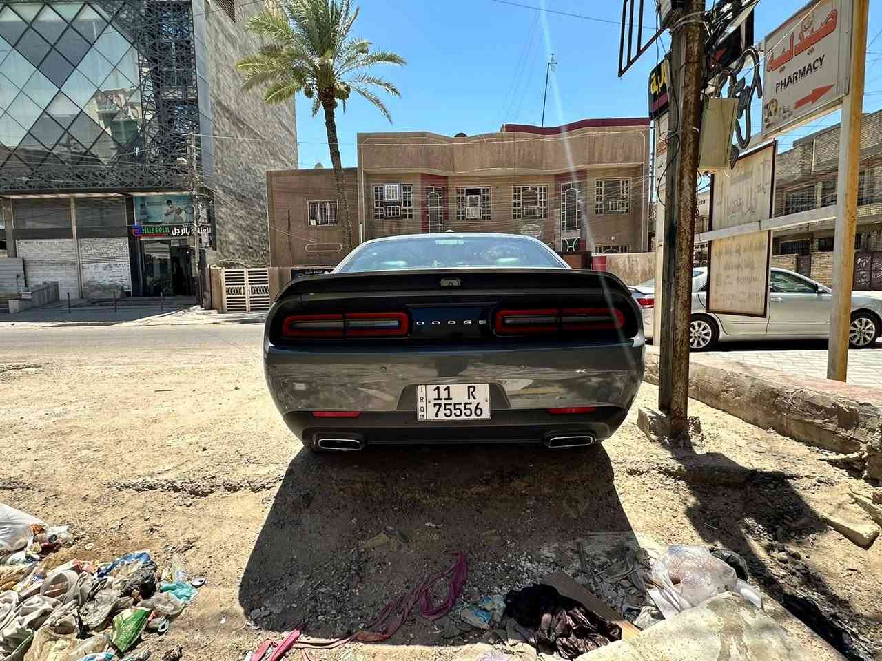 موديل 17 حادث جاملغ خلفي وبيها بارد بالباب الايمن محرك 3600 السيارة ما ناقصها شي هاتف ***********@@
