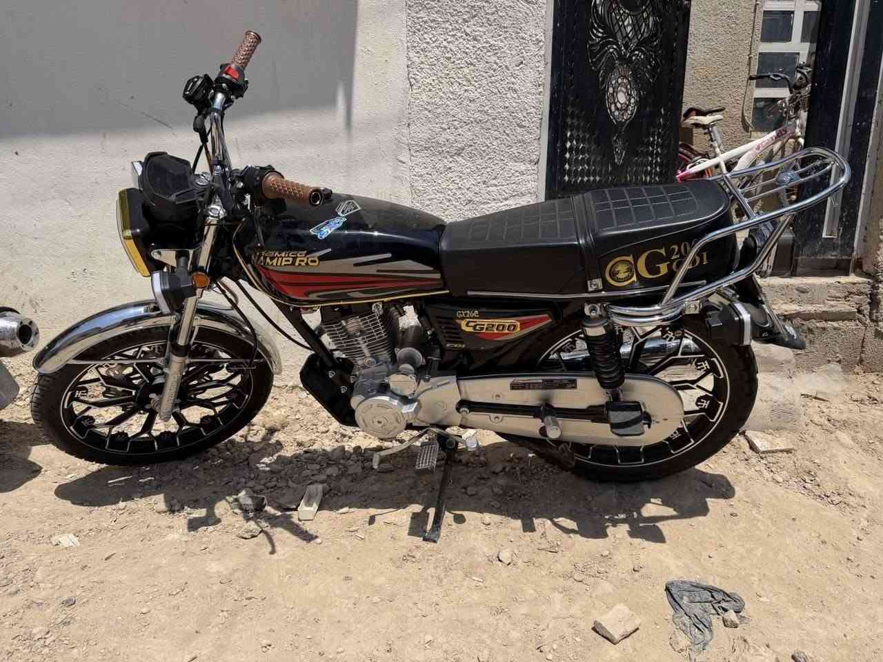 دراجه نامي برو محرك 200 ايراني أصل موديل26 السعر 850 وبي مجال الرقم***********

