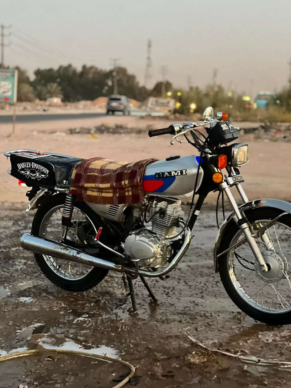 السلام عليكم نامه امتياز اربع احرف ما مفتوحه دراجه مديل٢٥الدراجه خير من الله عوزه بس ربط كهربائيين700وبيه مجال رقم واتس***********
