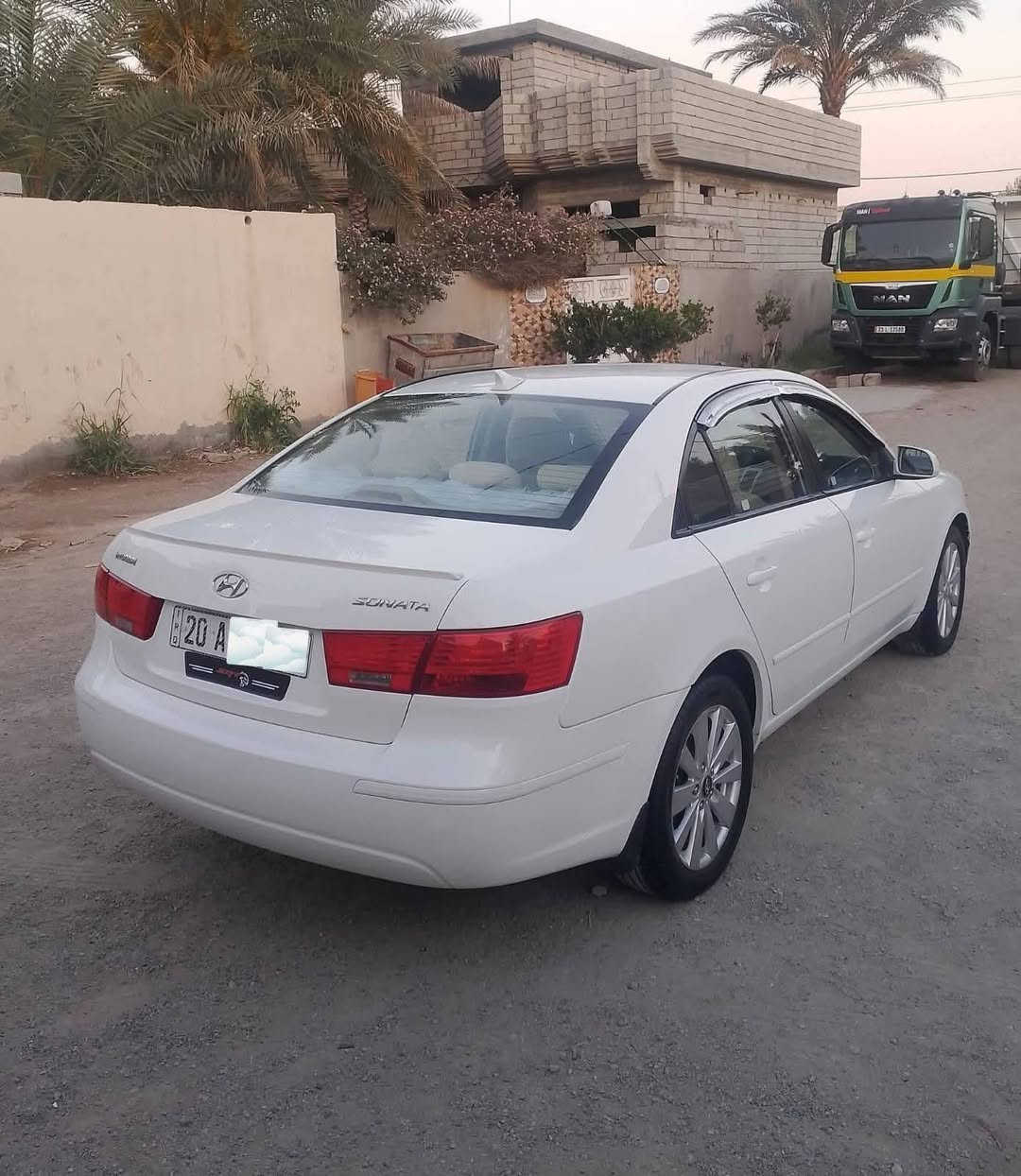 سلام عليكم سوناتا 2010 وارد امريكي ليبل واحد كلها 
حادثها جامرلغ خلفي فقط بدون دواخل سياره مال جناي 
مكينه 2400 دوش مكينه كير مكفولات وضع شركه 
لا صرف لا بخار صدر امامي خلفي جديد تبريد ثلج 
تخم تاير لايت زنون سياره كامله الجناي بدون نقص 
رقم ديالى نكليزي بسمي سنويه الغايه 28 تحويل ثاني يوم 
سياره جاهزه من كلشي السعرر $ (97) بيها مجال 
(ملاحظه سياره بيها مكانات صبغ اثر تكشير بدون معجون )
سونار مع الصور فقط اثر تكشير بدون اي دواخل ليبل واحد 
مكاني ديالى بعقوبة رقم هاتف ***********
