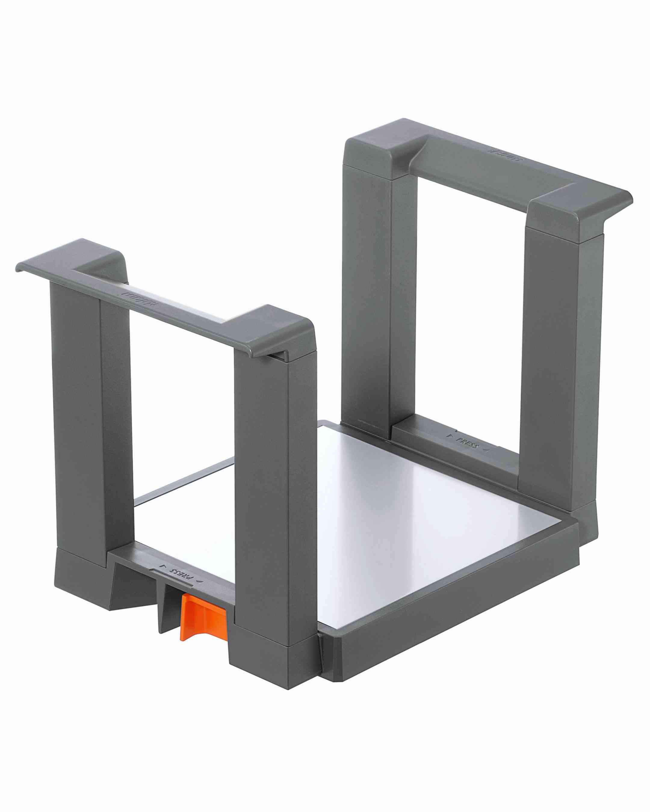 ‏✨AMBIA-LINE PLATE HOLDER✨ منظم حامل الصحون Ambia-line من Blum— حتى الأطباق تستحق مكاناً مصمماً لها🧡.. ‏‎ •تحمل ١٢ صحن • قابل للتعديل لحجم الصحن(يتراوح الحجم بين 18.6 و 32.2 سم) •قابلية الفتح و الغلق • سهل الحمل• مصنوع من النايلون عالي الجودة مع الفولاذ المقاوم للصدأ• ‏‎صنع في النمسا 🇦🇹  ✨AMBIA-LINE PLATE HOLDER✨ AMBIA-LINE Plate Holder by BLUM — even your plates deserve a place designed just for them. 🧡 • Carry up to 12 plates• Adjustable to plate size (measuring between 18.6 and 32.2 cm) • Able to open and close and easy to carry •  Made from high-quality nylon combined with stainless steel• Made in Austria 🇦🇹  ‏‎‏‎🔵الوكيل الحصري لشركة BLUM في العراق ‏‎‏‎ضمان مدى الحياة💯 ‏‎‏‎شركة قمة التالين للتجارة العامة ‏‎‏‎‏‎📍الفرع الرئيسي: بغداد - كرادة خارج - ساحة عبدالقادر  الجزائري 📲*********** ‏‎‏‎‏‎لمعرفة الاسعار والتفاصيل  يرجى  مراسلتنا  WhatsApp على ***********  ‏‎‏‎‏https://linktr.ee/taleeniq ‏‎‏‎‏‎نسعى دائما لخدمتكم! 💙 !We always strive to serve you you! ‏#BLUM #BlumIQ  #BlumIraq #BlumBaghdad  #Blumaustria  explore  AmbiaLinePlateHolder⁩⁩
