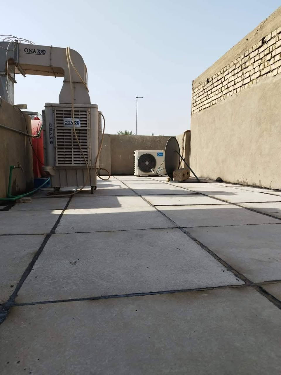 للبيع دار في بداية حي الشرطة الرابعة. مساحة٦٦ متر مربع، أربع غرف نوم، السعر١٣٥ مليون دينار قابل للتفاوض. للتواصل اتصال أو واتساب على الرقم ***********.
