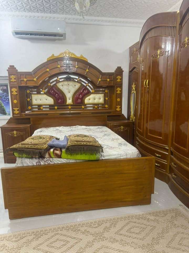 سلام عليكم غرفه مستعمله سنه وحده خشب صاج اصلي عرقي ثقيل  فول نظافه  سعر مليون و 100 الف  وبيها مجال بسيط 
للاستفسار واتساب ‭***********‬
مكاني كربلاء  المعهد التقني
