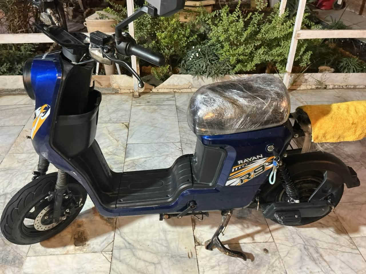 دراجه شحن R9 الريان  موديل 25 
بطاريات جدد ممشى حقيقي 64
دراجه نظيفه وجديده شرط الفحص
سعرها 450 وبيها مجال
رقم *********** مكان ناصريه مركز منصوريه
