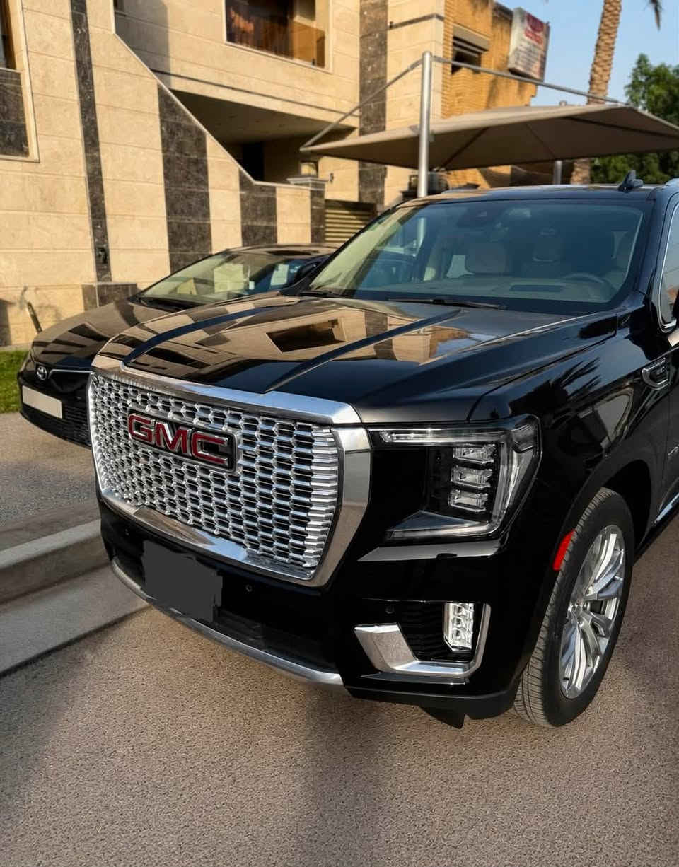 السلام عليكم

للبيع GMC يوكن دنالي 2023 — فول الفول وماشيه قليل جدا

السيارة مغلّفة بالكامل PPF، ومكفولة كفالة عامة من الصبغ والتبديل، عدا بارد بالجاملغ الأيمن.

الممشى: ٢٩ ألف
رقم بغداد الجديد باسمي، والتحويل ثاني يوم.

المواصفات:
• جكات
• بانوراما
• كاميرات 360
• حساسات أمامية وخلفية
• رادارات ومانع اصطدام
• دات شو
• كشنات منفصلة أبيض ملكي
• تدفئة وتبريد وتدليك الكشنات
• ذاكرة حفظ وضعية الكشنات «ميموري»
• جنطة كهربائية
• شاشات خلفية
• كيجات شاشة إلكترونية
• دوسات كهربائية
• فور ويل
• ثلاجة
• شاحن وايرلس

المكان: بغداد – حي الجامعة

السعر: 535 وبيه مجال حگ الجيّة

للاستفسار: ***********
