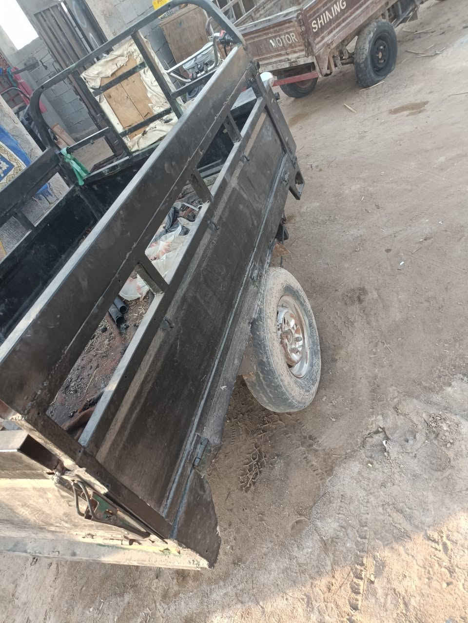 السلام عليكم ستوته للبيع مديل 18محرك 25جمره اوراقه ضائعه سعر 750وبيه مكاني كربلاء فريحه ***********
